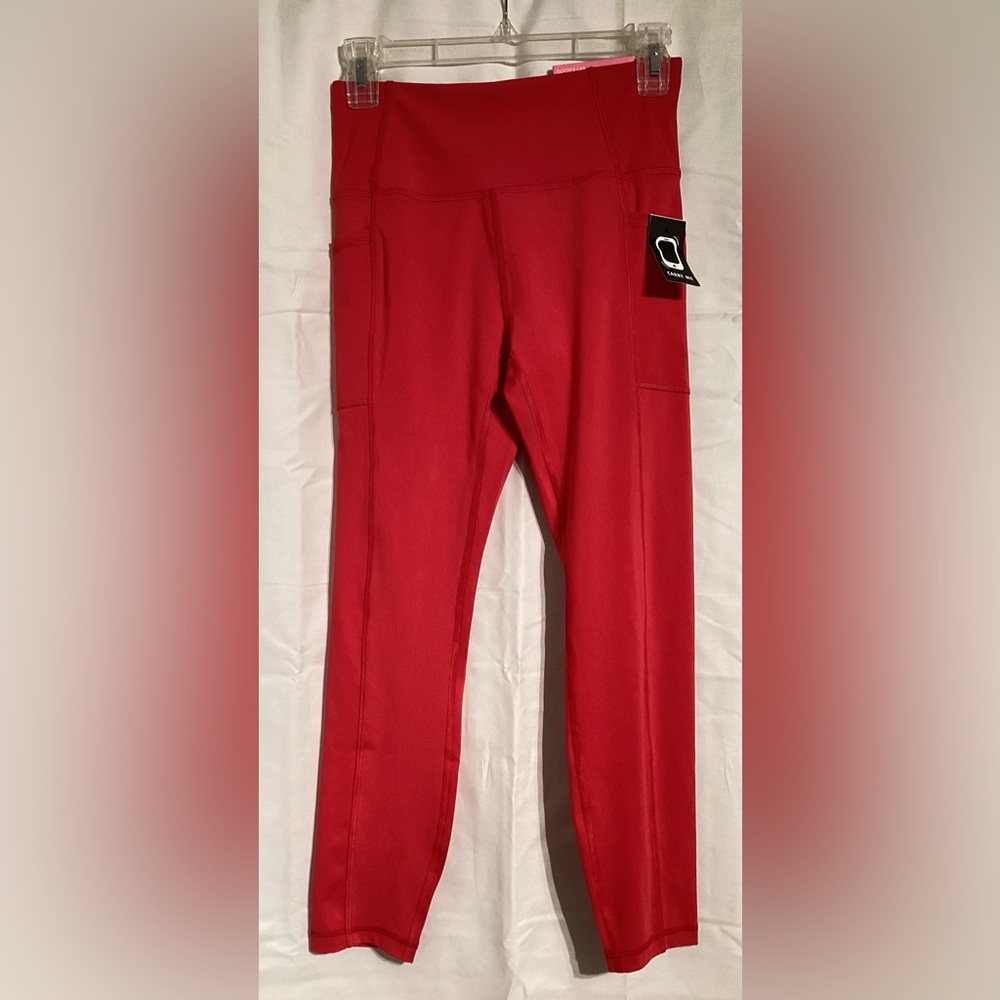 NWT. Salmon colored High-Waisted Leggings